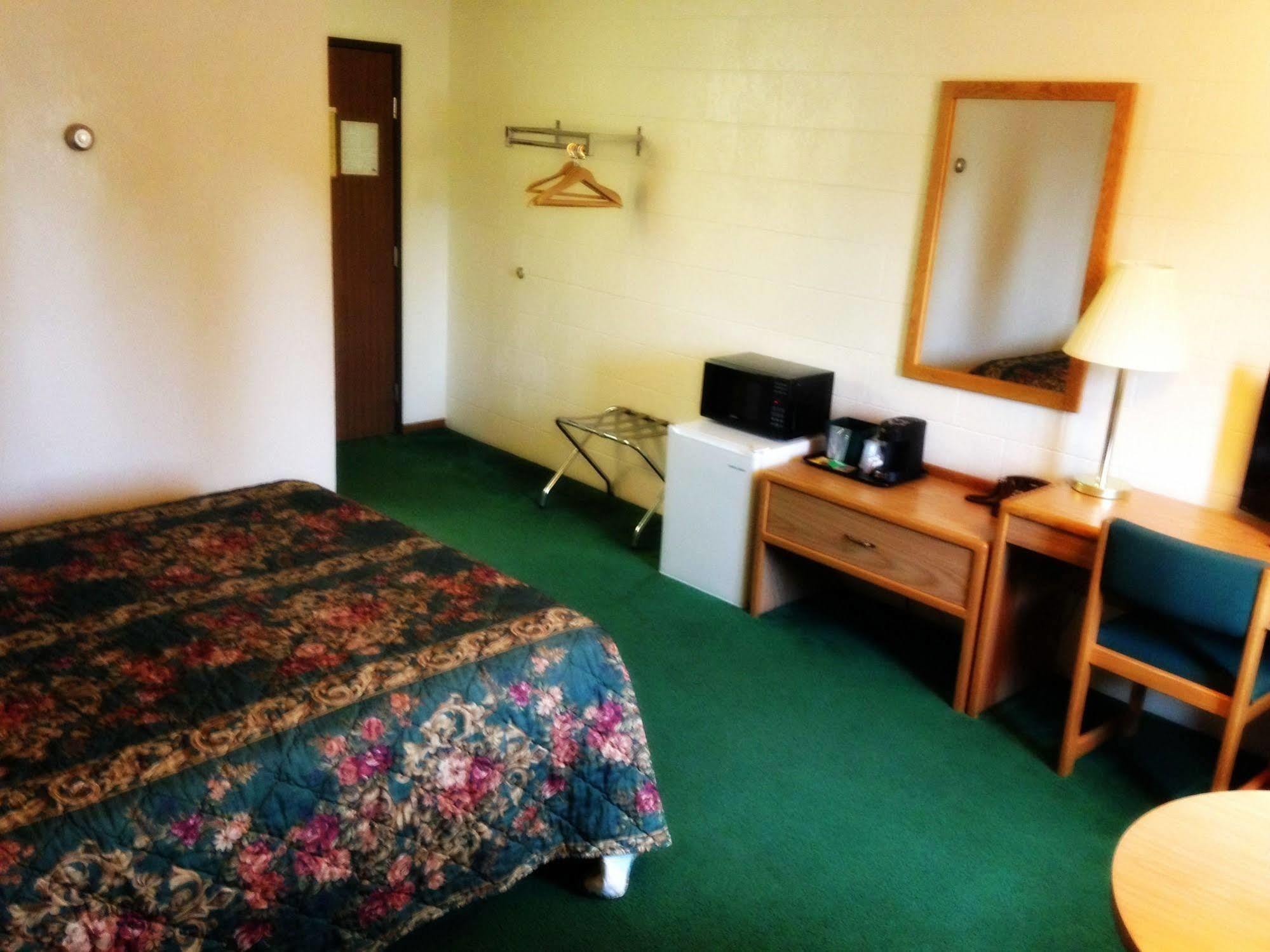 River Bend'S Walleye Inn Baudette Екстериор снимка