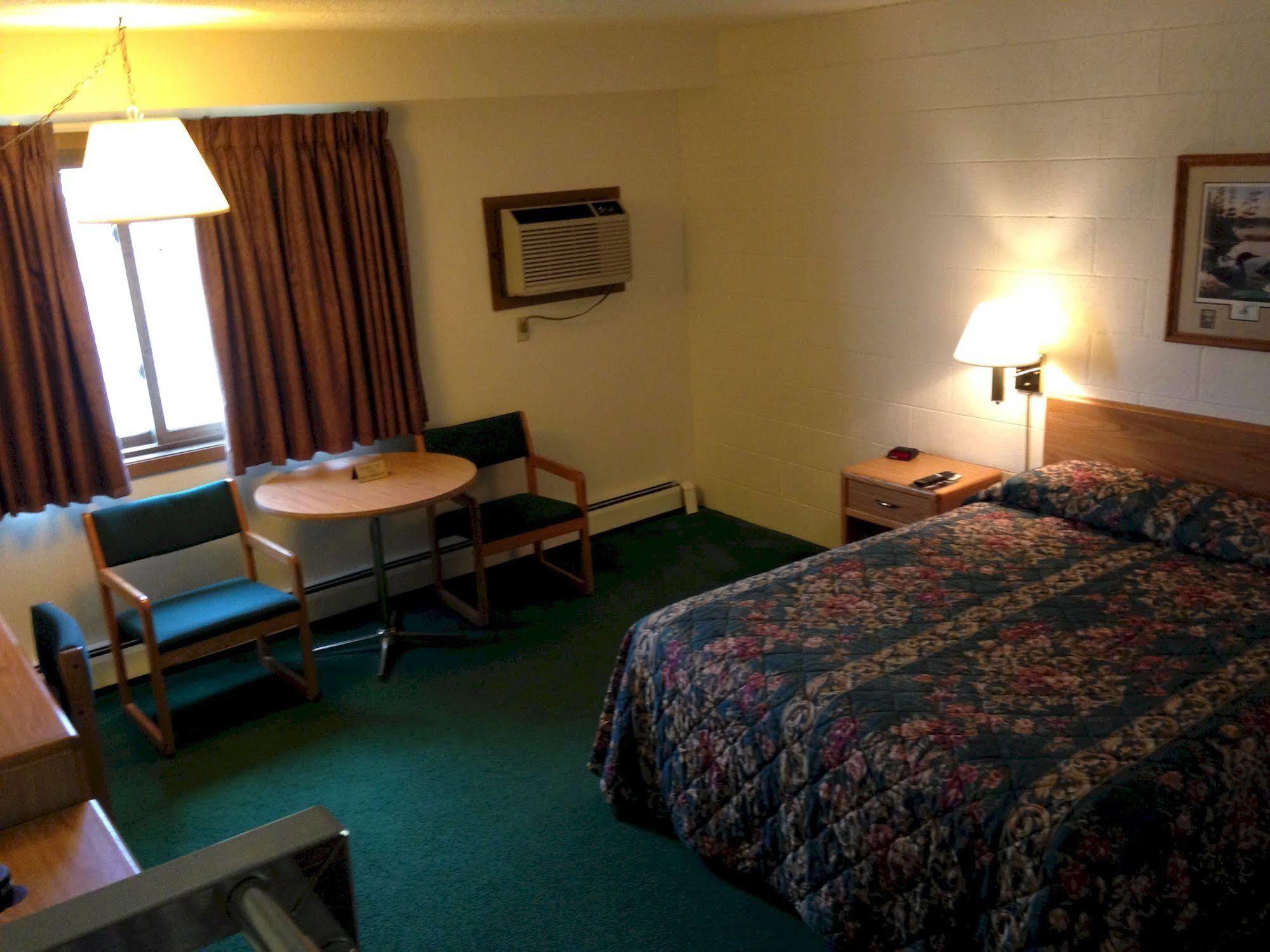 River Bend'S Walleye Inn Baudette Екстериор снимка